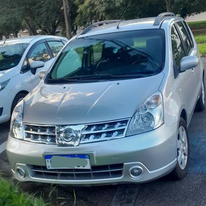 NISSAN LIVINA 1.8 SL 16V FLEX 4P AUTOMÁTICO